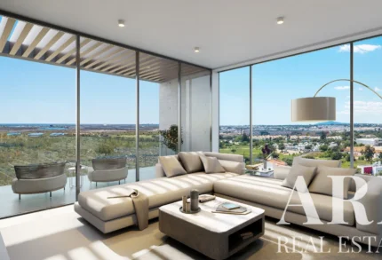 Land for sale in Tavira (Santa Maria e Santiago), Tavira, Algarve &bull; ARE-98190