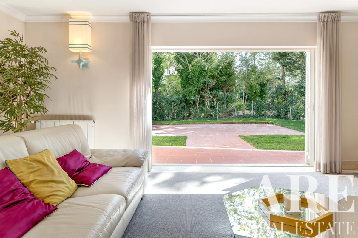 Villa 4-bedroom for sale in Alcabideche, Cascais, Greater Lisbon • ARE-94616