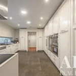 Villa 6-bedroom for sale in Lordelo do Ouro e Massarelos, Porto • ARE-91460 - gallery image