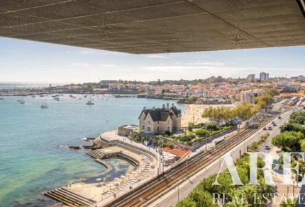 Apartment 3-bedroom for sale in Cascais e Estoril, Cascais, Greater Lisbon &bull; ARE-86708