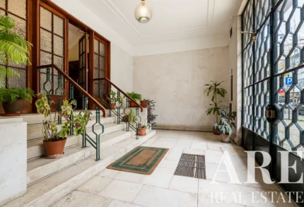 Building for sale in Areeiro, Lisbon &bull; ARE-69999