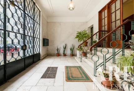 Building for sale in Areeiro, Lisbon &bull; ARE-69999