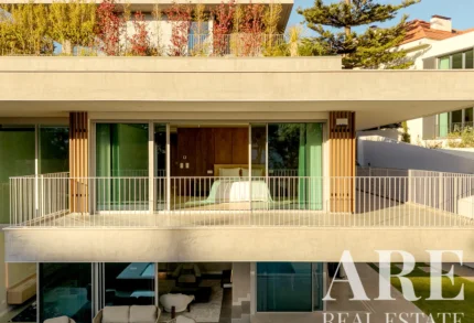 Villa 4-bedroom for sale in Cascais e Estoril, Cascais, Greater Lisbon &bull; ARE-96078