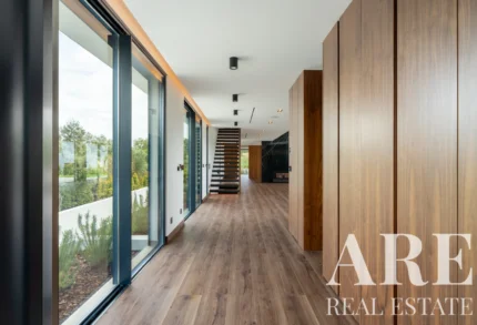 Villa 5-bedroom for sale in Barcarena, Oeiras, Greater Lisbon &bull; ARE-97436