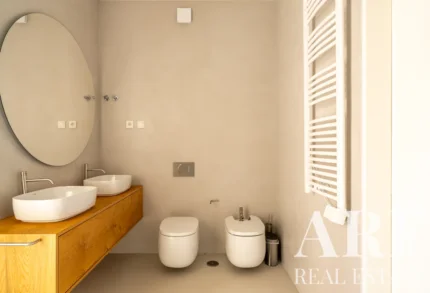 Villa 5-bedroom for sale in Santa Maria Maior, Lisbon &bull; ARE-97444