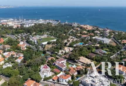 Villa 5-bedroom for sale in Cascais e Estoril, Cascais, Greater Lisbon &bull; ARE-98121