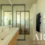 Villa 5-bedroom for sale in Quinta do Conde, Sesimbra, Setúbal &bull; ARE-98216 - gallery image