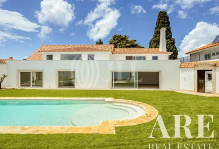 Villa 4-bedroom for sale in Cascais e Estoril, Cascais, Greater Lisbon &bull; ARE-98640