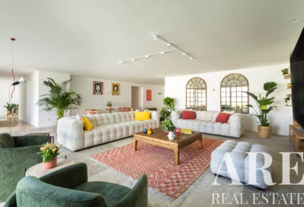 Villa 4-bedroom for sale in Cascais e Estoril, Cascais, Greater Lisbon &bull; ARE-98640