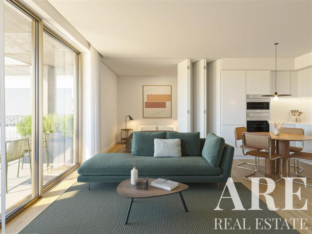Apartment 2-bedroom for sale in Fernão Magalhães 127, Bonfim, Porto • ARE-87120