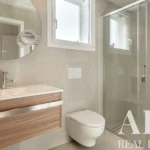 Villa 4-bedroom for sale in Alvor, Portimão, Algarve &bull; ARE-92160 - gallery image