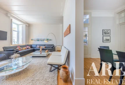 Apartment 4-bedroom for sale in Misericórdia, Lisbon &bull; ARE-80552