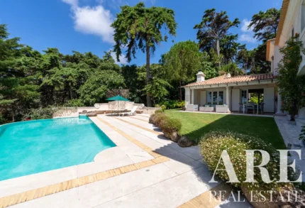 Farmhouse for sale in Alcabideche, Cascais, Greater Lisbon &bull; ARE-99566